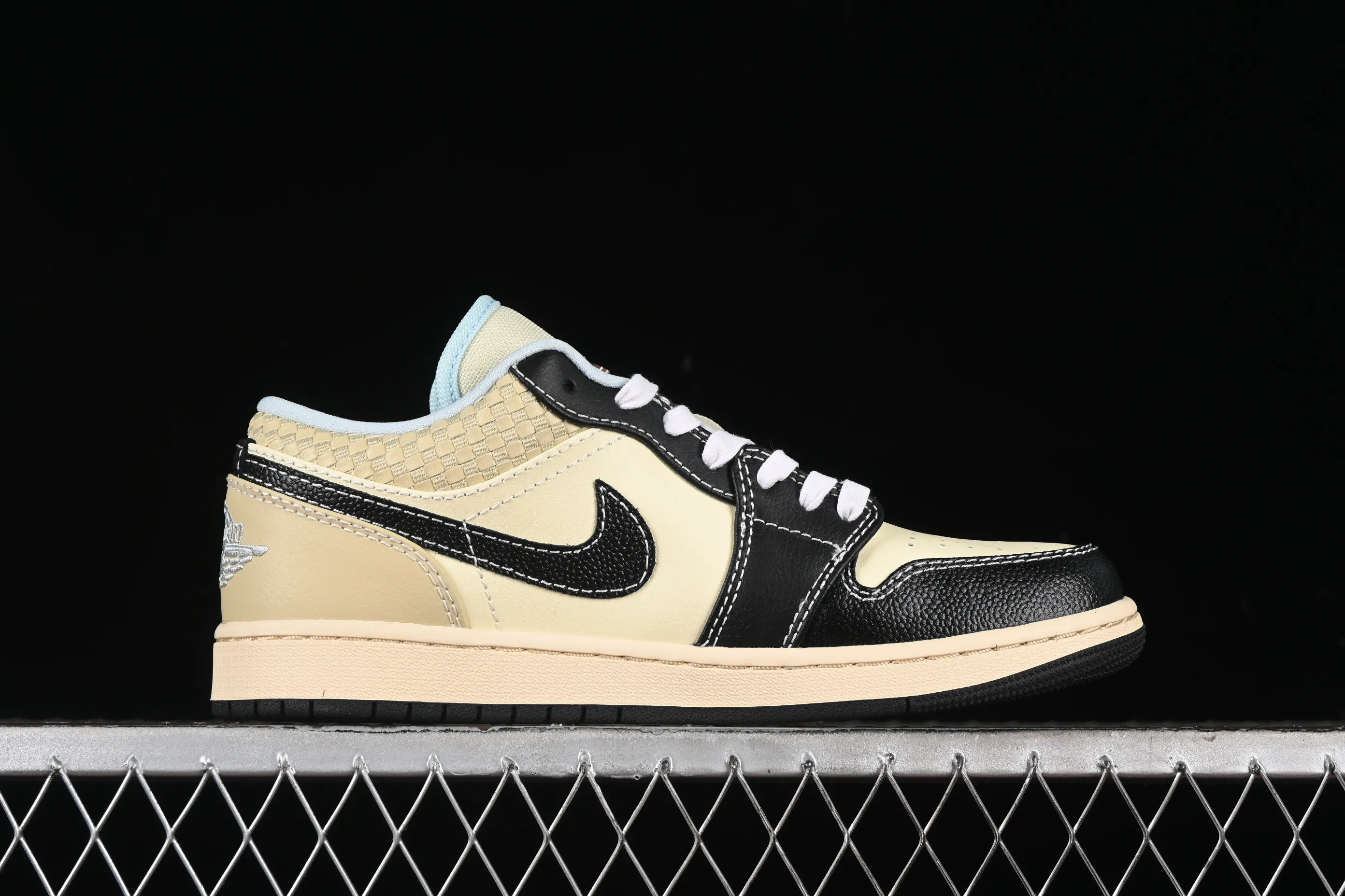 All categories Air Jordan Jordan series basketball shoes Air Jordan 1 Low G version pure original Air Jordan 1 Low "Coconut Milk Black" AJ1 Joe 1 island style low-top cultural basketball shoes HQ3437-101